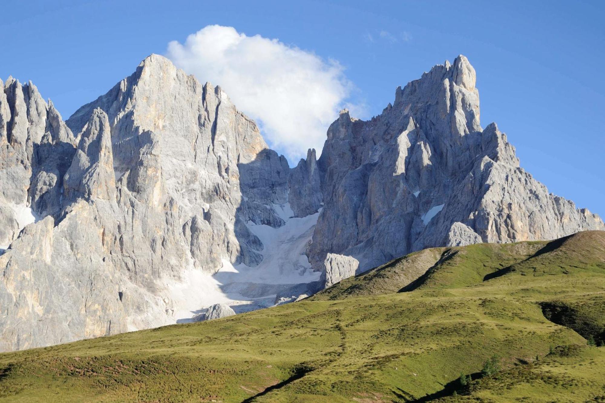 Sporting Aparthotel San Martino Di Castrozza Bagian luar foto