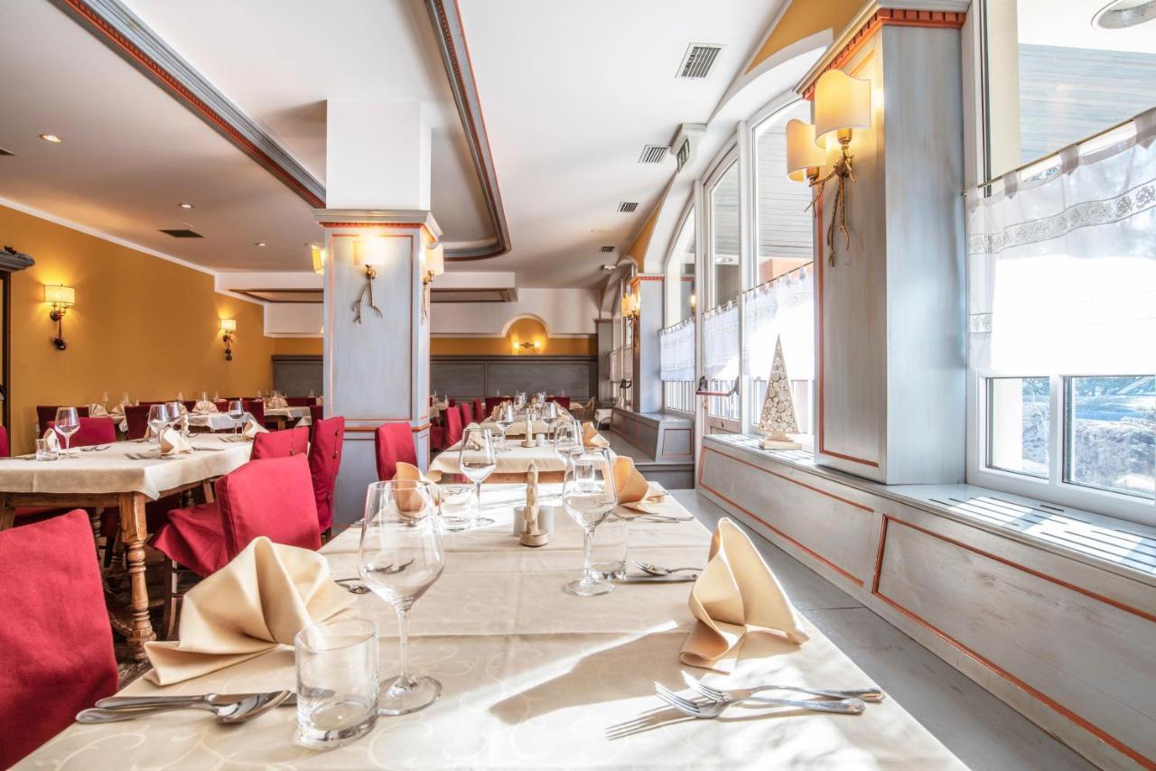 Sporting Aparthotel San Martino Di Castrozza Bagian luar foto